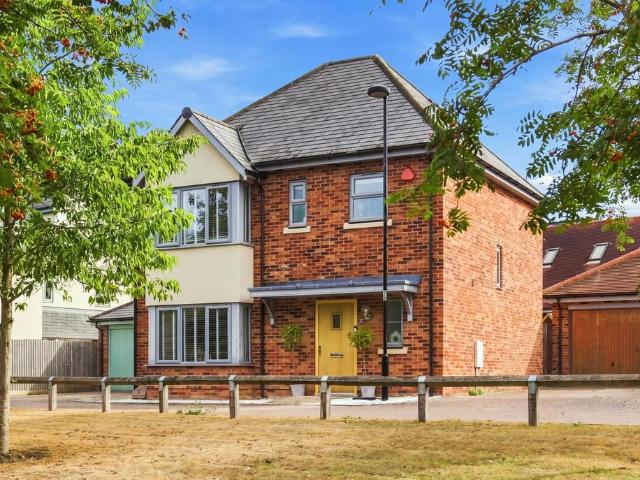 3 bedroom detached house for sale