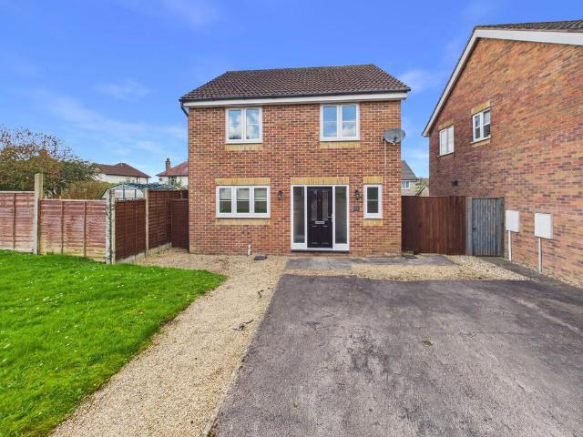 3 bedroom detached house for sale
