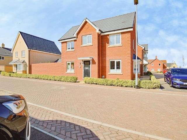 3 bedroom detached house for sale