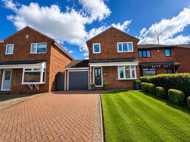 3 bedroom detached house for sale