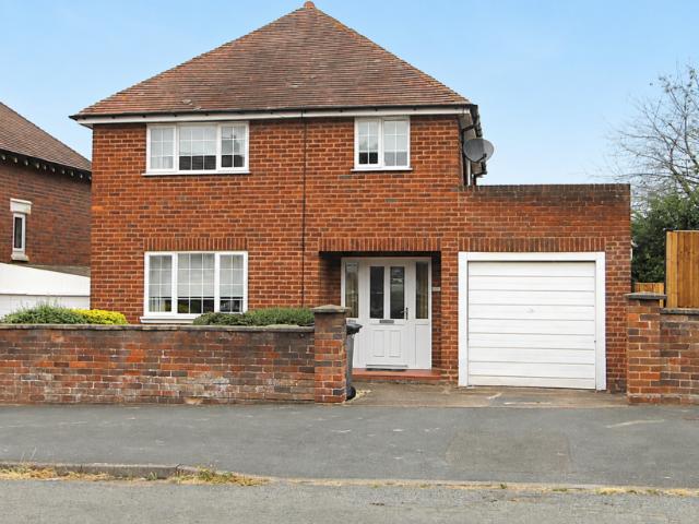 3 bedroom detached house for sale