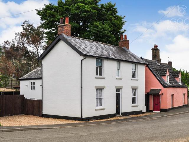 3 bedroom detached house for sale