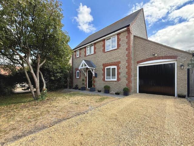 3 bedroom detached house for sale