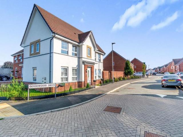 3 bedroom detached house for sale