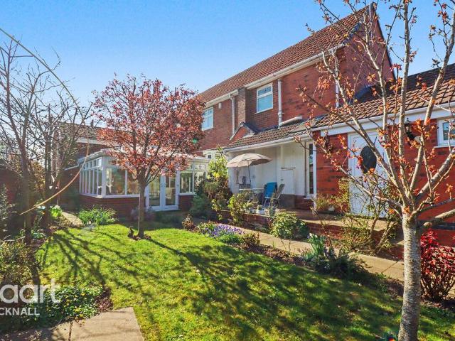 3 bedroom detached house for sale