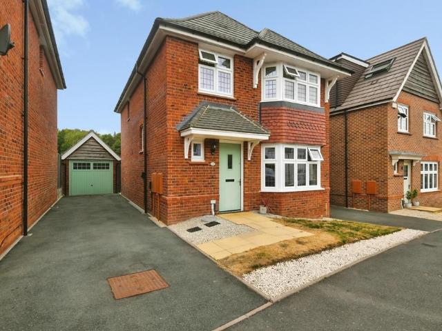 3 bedroom detached house for sale