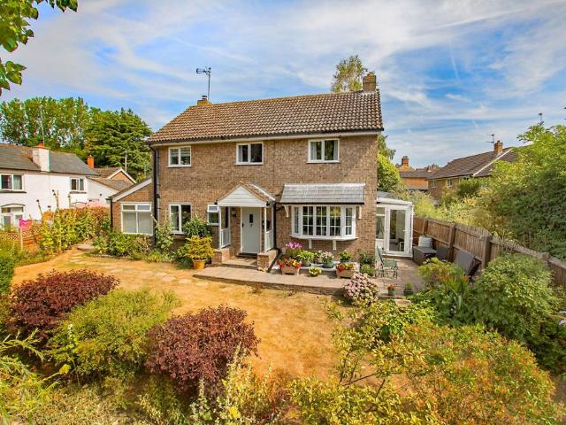 3 bedroom detached house for sale