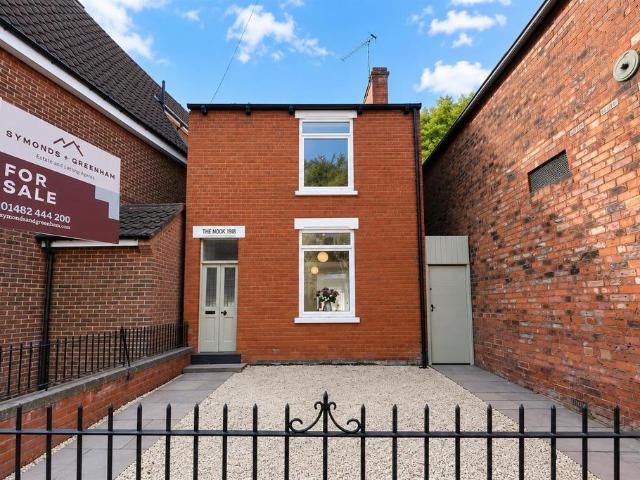 3 bedroom detached house for sale