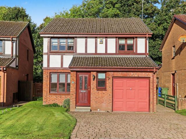 3 bedroom detached house for sale
