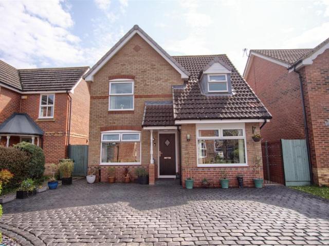 3 bedroom detached house for sale