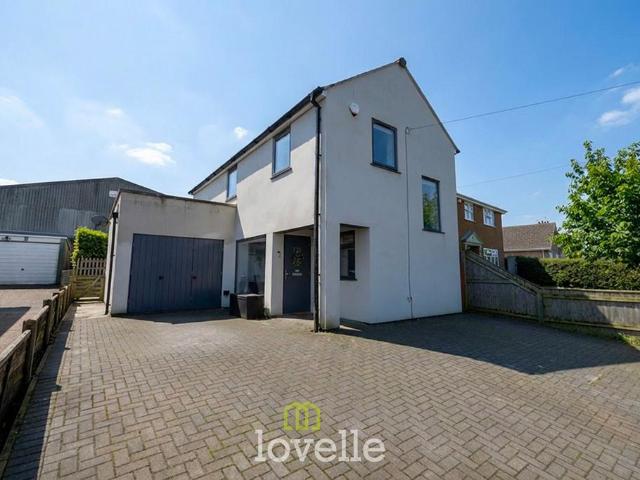 3 bedroom detached house for sale