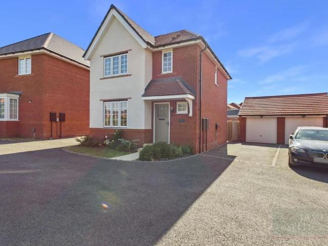 3 bedroom detached house for sale
