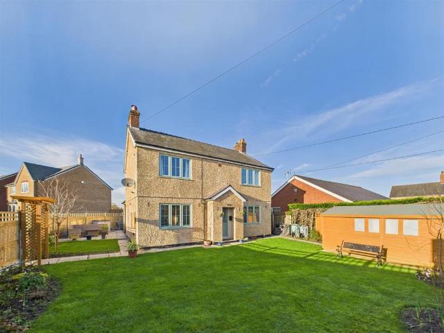 3 bedroom detached house for sale