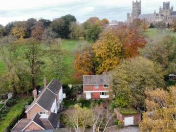 East Cambridgeshire, East of England - Equipped kitchen