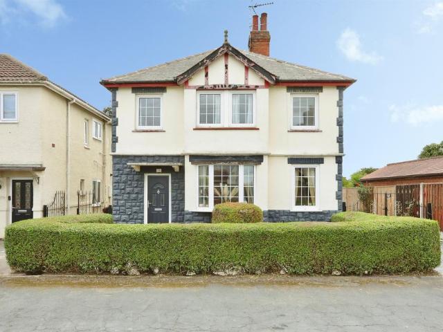 3 bedroom detached house for sale