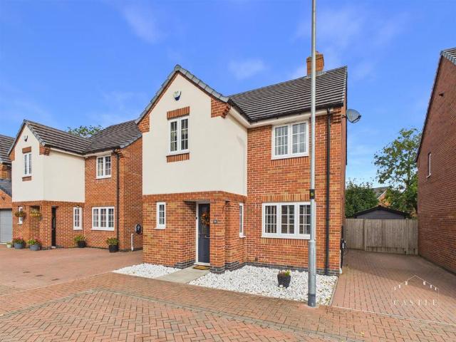 3 bedroom detached house for sale