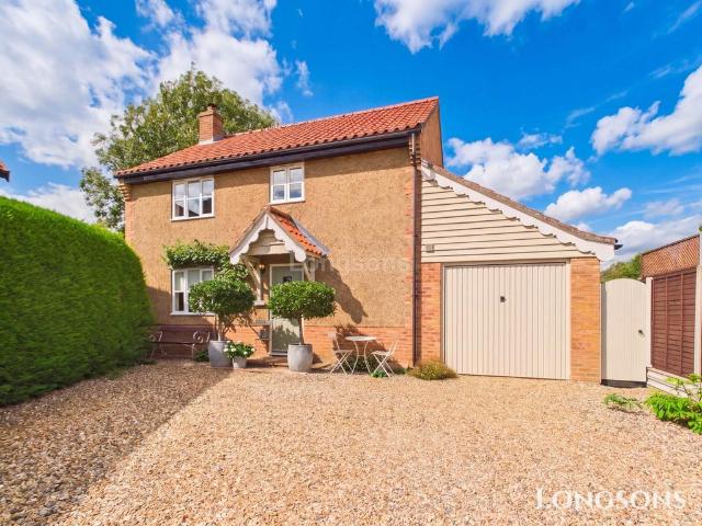 3 bedroom detached house for sale