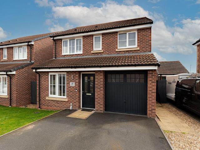 3 bedroom detached house for sale