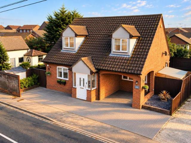 3 bedroom detached house for sale