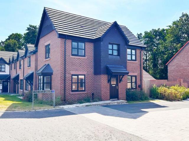 3 bedroom detached house for sale