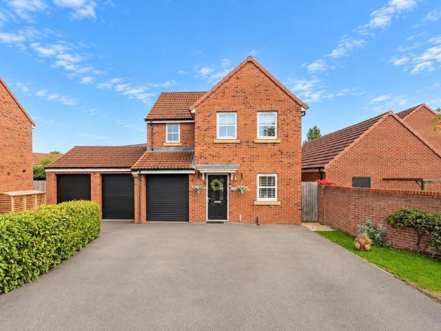 3 bedroom detached house for sale