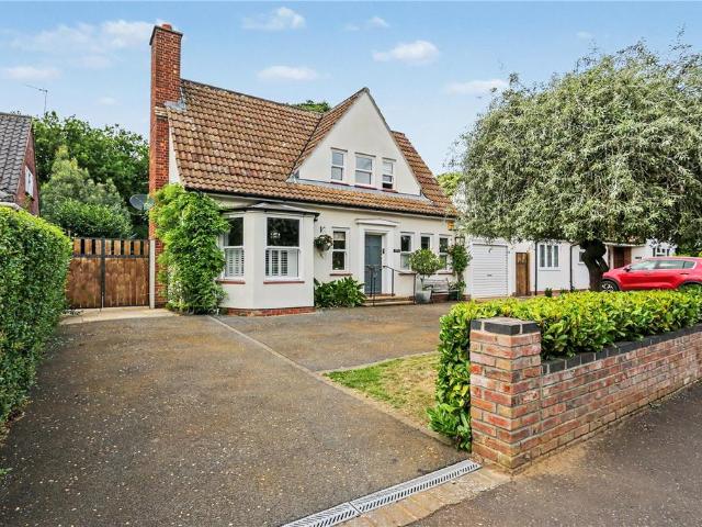 3 bedroom detached house for sale