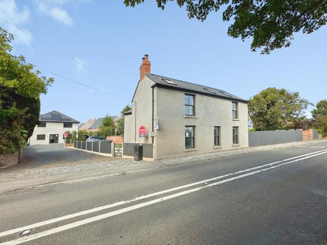 3 bedroom detached house for sale