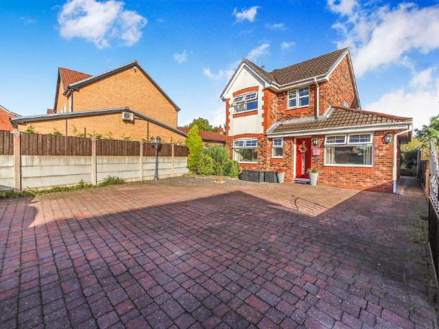 3 bedroom detached house for sale