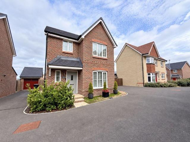 3 bedroom detached house for sale