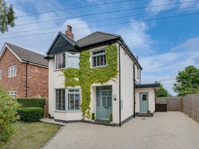 3 bedroom detached house for sale
