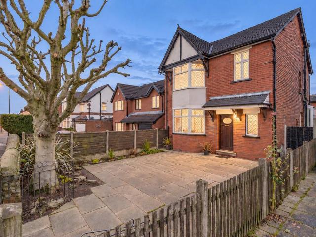 3 bedroom detached house for sale
