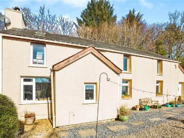 Carmarthenshire county, Wales - Equipped kitchen