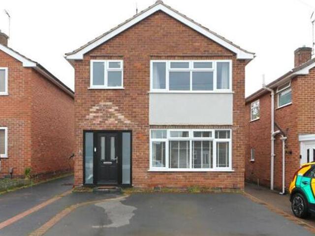 3 Bedroom Detached House For Sale In Castle Donington