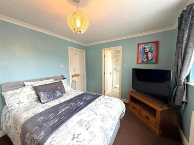 3 bedroom detached house for sale in Chestnut Walk, Melling, L31