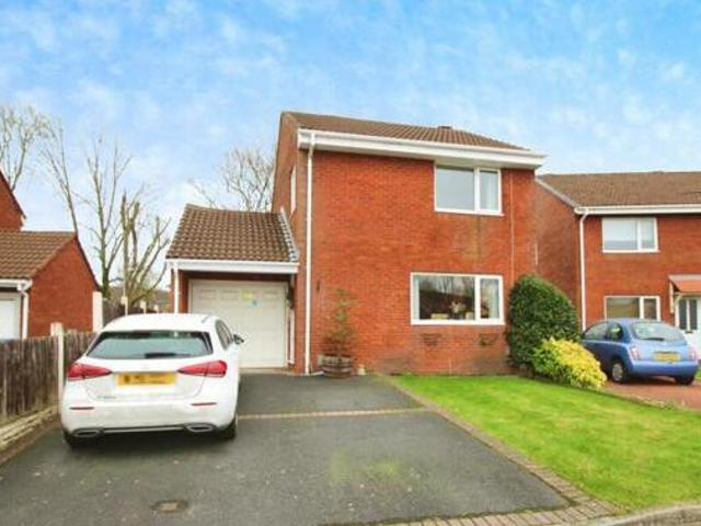 3 Bedroom Detached House For Sale In Chorley, Lancashire