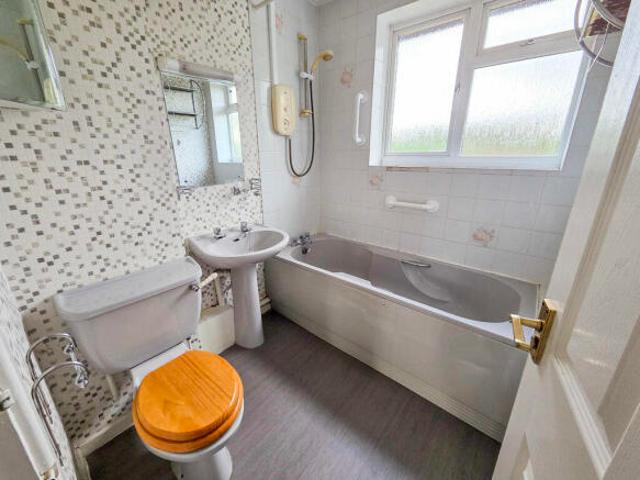 3 bedroom detached house for sale in Cwm Gwynlais, Cardiff, CF15