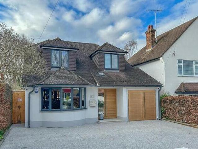 3 Bedroom Detached House For Sale In Brentwood, Essex