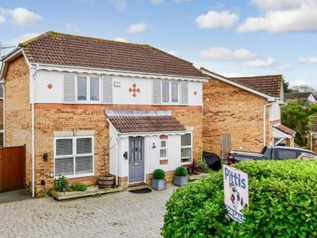 3 Bedroom Detached House For Sale In East Cowes