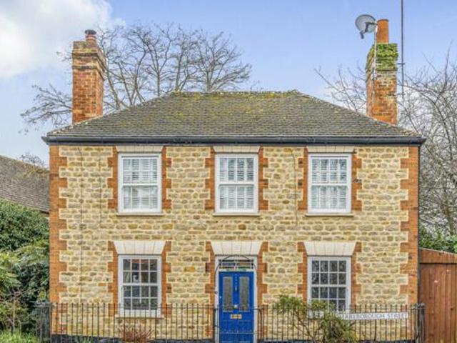 3 Bedroom Detached House For Sale In Faringdon, Oxfordshire