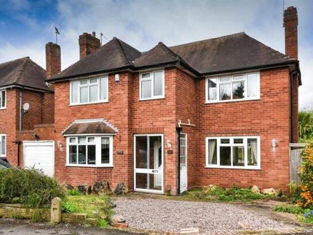 3 Bedroom Detached House For Sale In Finchfield