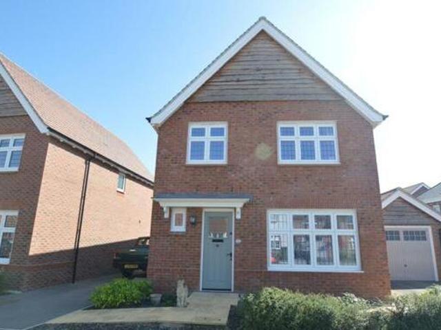 3 Bedroom Detached House For Sale In Houlton