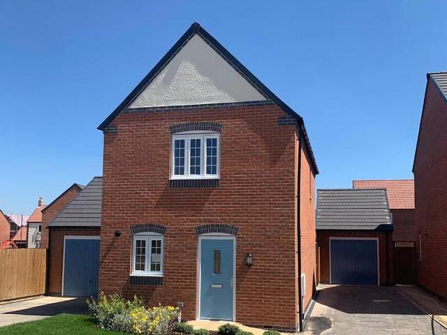 3 bedroom detached house for sale in Holborn View Ripley DE5 9RF DE5