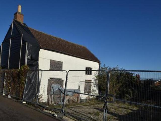 3 Bedroom Detached House For Sale In Hathern