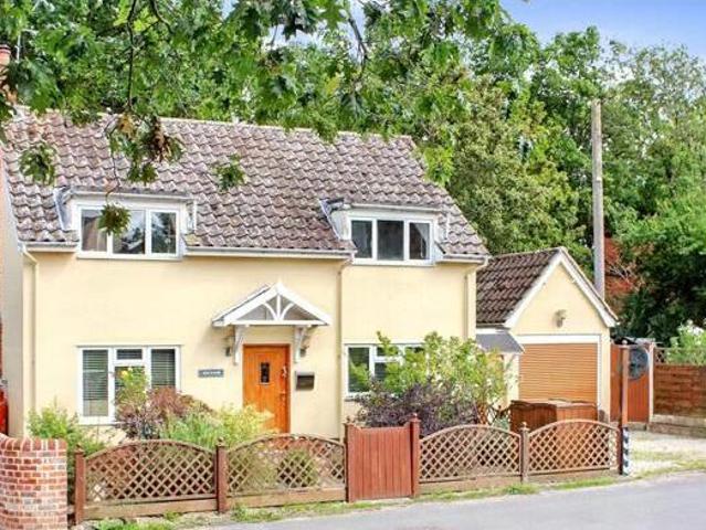 3 Bedroom Detached House For Sale In Halesworth, Suffolk