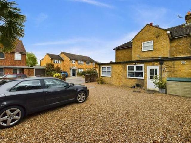 3 Bedroom Detached House For Sale In Hersham