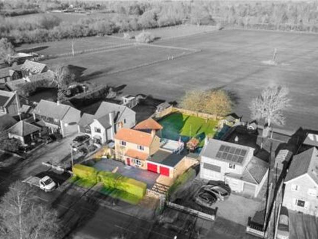 3 Bedroom Detached House For Sale In Huntingdon, Cambridgeshire