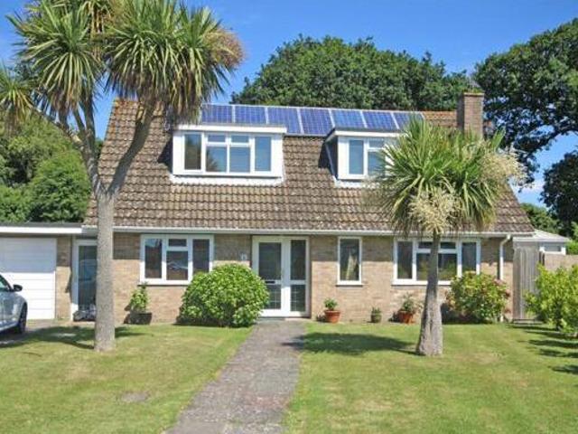3 Bedroom Detached House For Sale In Lymington, Hampshire