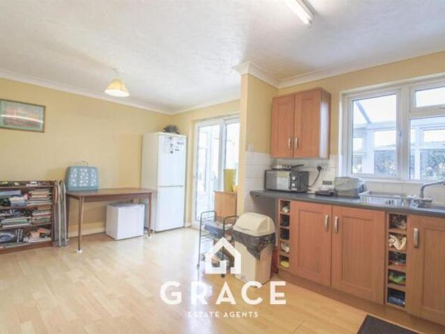 3 bedroom detached house for sale in Milden Road, Ipswich, IP2