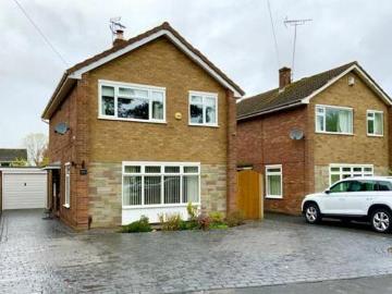 3 Bedroom Detached House For Sale In Stourbridge