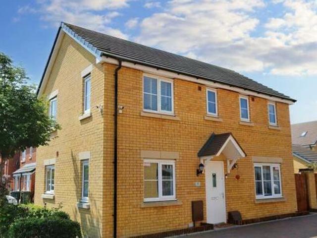 3 Bedroom Detached House For Sale In Potters Green, Coventry